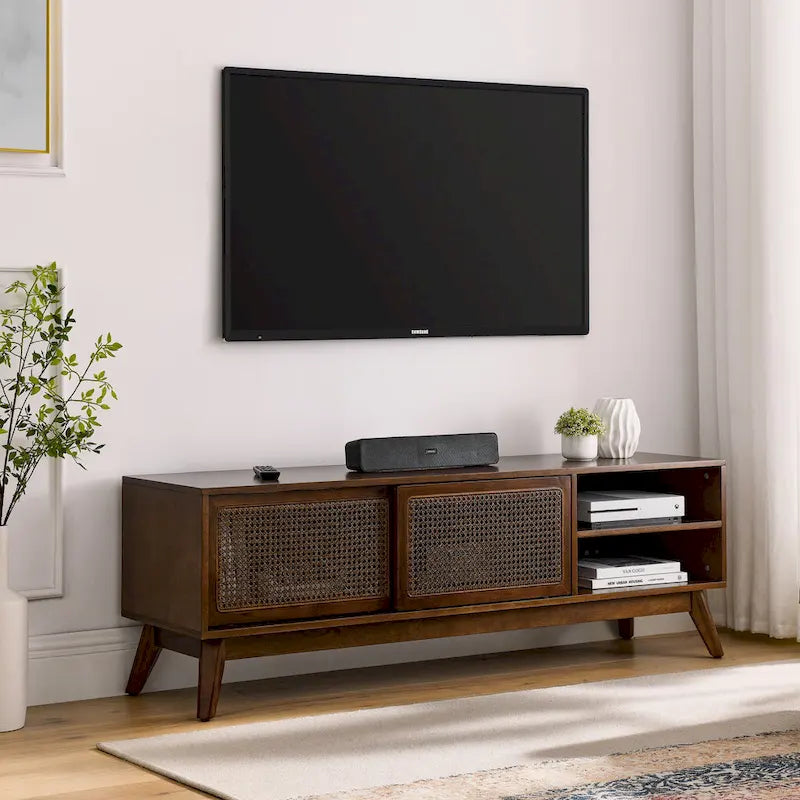 Meuble TV Noyer 59 po avec étagères ouvertes et portes d'armoire en rotin pour téléviseurs jusqu'à 65 po