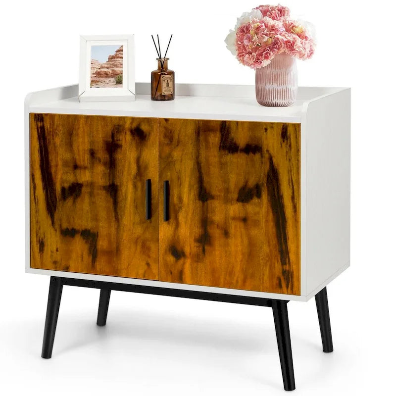meuble de rangement en bois de style médiéval